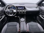 Mercedes-Benz EQA 250 AMG Line 67 kWh Nightpakket / Stoelverwarming / 19'' vijf-dubbelspaaks / Parkeercamera