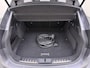 Jaguar F-Pace 2.0 P400e PHEV HSE VAN: 40.900,- VOOR: 38.877,- UW VOORDEEL: 2.023,- RIJKLAARPRIJS INCL 12 MND BOVAG GARANTIE| PANORAMA DAK | EL.STOELEN MET GEHEUGEN | HEAD UP | STOEL + STUUR VERWARMING | LEDER| 360 CAMERA