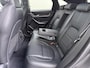 Jaguar F-Pace 2.0 P400e PHEV HSE VAN: 40.900,- VOOR: 38.877,- UW VOORDEEL: 2.023,- RIJKLAARPRIJS INCL 12 MND BOVAG GARANTIE| PANORAMA DAK | EL.STOELEN MET GEHEUGEN | HEAD UP | STOEL + STUUR VERWARMING | LEDER| 360 CAMERA