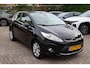 Ford Fiesta 1.4 Ghia Automaat / NL-auto / Clima / Cruise / Pdc / Trekhaak
