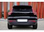 Volvo XC40 T4 Recharge Ultimate Dark | Stoelverwarming | Trekhaak | Parkeercamera | H/K | Pilot Assist | 20 Inch | BLIS | Keyless | Glossy Black