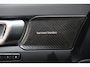 Volvo XC40 T4 Recharge Ultimate Dark | Stoelverwarming | Trekhaak | Parkeercamera | H/K | Pilot Assist | 20 Inch | BLIS | Keyless | Glossy Black