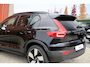 Volvo XC40 T4 Recharge Ultimate Dark | Stoelverwarming | Trekhaak | Parkeercamera | H/K | Pilot Assist | 20 Inch | BLIS | Keyless | Glossy Black