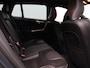 Volvo V60 2.0 T4 190PK Business Sport / Trekhaak / Parkeerverwarming / Verwarmbare Voorstoelen / Leder/Nubuck / Xenon / Volvo On Call /