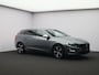 Volvo V60 2.0 T4 190PK Business Sport / Trekhaak / Parkeerverwarming / Verwarmbare Voorstoelen / Leder/Nubuck / Xenon / Volvo On Call /
