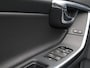 Volvo V60 2.0 T4 190PK Business Sport / Trekhaak / Parkeerverwarming / Verwarmbare Voorstoelen / Leder/Nubuck / Xenon / Volvo On Call /