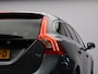 Volvo V60 2.0 T4 190PK Business Sport / Trekhaak / Parkeerverwarming / Verwarmbare Voorstoelen / Leder/Nubuck / Xenon / Volvo On Call /