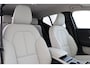Volvo XC40 B4 CORE BUSINESS EDITION -HARMAN/KARDON|360°CAM|POWER-SEATS|LEDER|PRIVACY.GLAS|CLIMATE|KEYLESS|19"