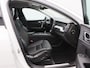 Volvo XC60 2.0 B5 250 Pk AWD Momentum Business | Heico Pakket | Stoel/Stuurverwarming | Leer | Camera | Trekhaak | 22 Inch | 81.281 Km !!