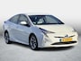 Toyota Prius 1.8 Executive | Adaptive Cruise | Head-Up | Stoelverwarming | Lederen Bekleding | Dealeronderhouden | Camera | Dodehoek | 1e Eigenaar |