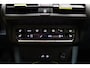 Fiat Grande Panda La Prima 11 kW 44 kWh | DEMO | NIEUW MODEL |  Navigatie | Climate control | Camera | Hoge instap | Dakrails | Stoel- en stuurverwarming | verwarmbaar voorraam