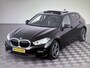 BMW 1-Serie 118i 140PK AUTOMAAT HI PANO/H&K/APPCARPLAY/HUD/ NAVI/DIGICOCKPIT/LED/2XKEYLESS/P-CAM/2XPDC/CLIMA/STUURWIELVERWARMING/MEDIA/S&S/SPORTZETELS/LMV - NL AUTO - KM=NAP - 2. EIG. -