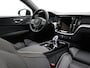 Volvo V60 T8 PLUG-IN HYBRID PLUS DARK SCHUIFDAK 360GR CAM HARMAN KARDON TREKHAAK