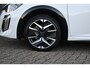 Peugeot e-208 EV GT 51 kWh | Adaptive Cruise | Stoelverwarming & Massage | Alcantara | 360 Camera | Dodehoek-Detectie | Sfeerverlichting