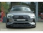 Audi e-tron Sportback 55 quattro S edition 95 kWh | HUD | Bang & Olufsen | RS-zetels | Nightvision | 23" velgen | Pano | 360 camera | Digital Matrix Led | Clima achterin | Stoel en stuurwielverw. | Unieke S Look