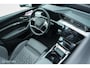 Audi e-tron Sportback 55 quattro S edition 95 kWh | HUD | Bang & Olufsen | RS-zetels | Nightvision | 23" velgen | Pano | 360 camera | Digital Matrix Led | Clima achterin | Stoel en stuurwielverw. | Unieke S Look