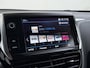 Peugeot 2008 1.2 PureTech Allure | Navigatie | Parkeersensoren achter | Cruise Control | 16'' Lichtmetalen velgen |