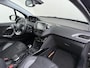 Peugeot 2008 1.2 PureTech Allure | Navigatie | Parkeersensoren achter | Cruise Control | 16'' Lichtmetalen velgen |