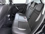 Peugeot 2008 1.2 PureTech Allure | Navigatie | Parkeersensoren achter | Cruise Control | 16'' Lichtmetalen velgen |