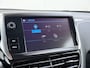 Peugeot 2008 1.2 PureTech Allure | Navigatie | Parkeersensoren achter | Cruise Control | 16'' Lichtmetalen velgen |