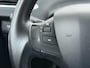Peugeot 2008 1.2 PureTech Allure | Navigatie | Parkeersensoren achter | Cruise Control | 16'' Lichtmetalen velgen |