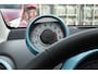 Toyota Aygo 1.0 VVT-i Dynamic Blue | 14” Lichtmetalen velgen | buitenspiegels en deurgrepen in blauw | stootlijsten zijkant in blauw (alleen i.c.m Cool Soda Blue) | instrumentringen in blauw | bekleding blauw