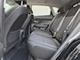 Hyundai Kona Electric Comfort Smart 65.4 kWh / SOH 99% / Fabrieksgarantie tot 05-2030 / Stuur- & Stoelverwarming / CCS snelladen / Warmtepomp / All season banden / Rondomzicht camera / Keyless Entry/Start / Elektrische achterklep / Apple Carplay Android Auto /