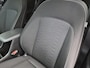 Hyundai Kona Electric Comfort Smart 65.4 kWh / SOH 99% / Fabrieksgarantie tot 05-2030 / Stuur- & Stoelverwarming / CCS snelladen / Warmtepomp / All season banden / Rondomzicht camera / Keyless Entry/Start / Elektrische achterklep / Apple Carplay Android Auto /