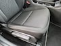 Hyundai Kona Electric Comfort Smart 65.4 kWh / SOH 99% / Fabrieksgarantie tot 05-2030 / Stuur- & Stoelverwarming / CCS snelladen / Warmtepomp / All season banden / Rondomzicht camera / Keyless Entry/Start / Elektrische achterklep / Apple Carplay Android Auto /