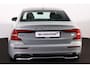 Volvo S60 Recharge T8 AWD Ultimate Dark - Panorama/schuifdak - IntelliSafe Assist & Surround - Bowers & Wilkins audio - Adaptieve LED koplampen - Parkeercamera achter - Verwarmde voorstoelen, stuur & achterbank - Parkeersensoren voor & achter - Elektr. bedienb. voorstoelen met geheugen - Head up display - Inklapbare trekhaak - 19' LMV