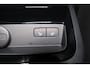 Volvo S60 Recharge T8 AWD Ultimate Dark - Panorama/schuifdak - IntelliSafe Assist & Surround - Bowers & Wilkins audio - Adaptieve LED koplampen - Parkeercamera achter - Verwarmde voorstoelen, stuur & achterbank - Parkeersensoren voor & achter - Elektr. bedienb. voorstoelen met geheugen - Head up display - Inklapbare trekhaak - 19' LMV