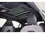 Volvo S60 Recharge T8 AWD Ultimate Dark - Panorama/schuifdak - IntelliSafe Assist & Surround - Bowers & Wilkins audio - Adaptieve LED koplampen - Parkeercamera achter - Verwarmde voorstoelen, stuur & achterbank - Parkeersensoren voor & achter - Elektr. bedienb. voorstoelen met geheugen - Head up display - Inklapbare trekhaak - 19' LMV