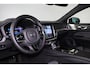 Volvo S60 Recharge T8 AWD Ultimate Dark - Panorama/schuifdak - IntelliSafe Assist & Surround - Bowers & Wilkins audio - Adaptieve LED koplampen - Parkeercamera achter - Verwarmde voorstoelen, stuur & achterbank - Parkeersensoren voor & achter - Elektr. bedienb. voorstoelen met geheugen - Head up display - Inklapbare trekhaak - 19' LMV