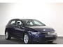 Volkswagen Golf 1.0 eTSI | PDC | Stuur- en stoelverwarming | Apple CarPlay