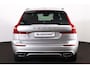 Volvo XC60 T8 Recharge AWD R-Design - Panorama/schuifdak - IntelliSafe Assist - Parkeercamera achter - Verwarmde voorstoelen & stuur - Parkeersensoren voor & achter - High Performance Audio - Elektr. bedienb. bestuurdersstoel met geheugen - Drive Mode Settings - Extra getint glas - Inklapbare trekhaak - 19' LMV