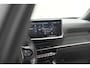 Peugeot e-2008 EV Allure 54 kWh | SOH 97,2% | 360 Camera | Dodehoekdetectie | 11 KW Lader | Apple Carplay