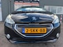 Peugeot 208 1.2 VTi Allure van 2de Eigenaar en navigatie en bluetooth telefoon / media en cruise controle