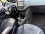 Peugeot 208 1.2 VTi Allure van 2de Eigenaar en navigatie en bluetooth telefoon / media en cruise controle