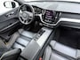 Volvo XC60 T8 406pk AWD Polestar Engineered / 2e Eig. / Dealeronderhouden / 22'' / Harman&Kardon Audio / Black Pack / 360 Camera /  ACC / BLIS / Trekhaak / Panoramadak / Getint Glas / Full-LED / Head-Up / DAB / Flippers /
