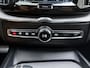 Volvo XC60 T8 406pk AWD Polestar Engineered / 2e Eig. / Dealeronderhouden / 22'' / Harman&Kardon Audio / Black Pack / 360 Camera /  ACC / BLIS / Trekhaak / Panoramadak / Getint Glas / Full-LED / Head-Up / DAB / Flippers /