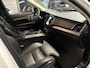 Volvo XC90 2.0 T8 Recharge AWD Ultimate Dark | Massage | Trekhaak | Pano | HUD | Luchtvering