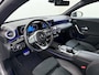 Mercedes-Benz CLA Shooting Brake 180 Business Solution AMG Styling | Sfeerverlichting | Navigatie | Stoelverwarming