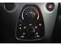 Toyota Aygo 1.0 VVT-i x-play | Achteruitrijcamera | Airco | Lichtmetalen Velgen | Bluetooth |
