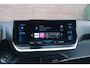 Peugeot 2008 1.2 PureTech 100pk Allure - Apple CarPlay - Climate control - Cruise control - Parkeersensoren - Navigatiesysteem - Rijstrooksensor