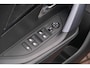 Peugeot 2008 1.2 PureTech 100pk Allure - Apple CarPlay - Climate control - Cruise control - Parkeersensoren - Navigatiesysteem - Rijstrooksensor