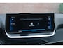 Peugeot 2008 1.2 PureTech 100pk Allure - Apple CarPlay - Climate control - Cruise control - Parkeersensoren - Navigatiesysteem - Rijstrooksensor