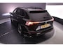 Volkswagen Golf Variant R-Line Edition 1.5 eTSI 150pk DSG Automaat Adaptive cruise control, Achteruitrijcamera, LED koplampen, Stuurwiel verwarmd, Parkeersensoren, App connect