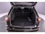 Volkswagen Golf Variant R-Line Edition 1.5 eTSI 150pk DSG Automaat Adaptive cruise control, Achteruitrijcamera, LED koplampen, Stuurwiel verwarmd, Parkeersensoren, App connect