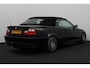 BMW 3-Serie Cabrio 323Ci Executive/ 6-Cil./ Windscherm/ Xenon/ Leder+Stoelverwarm./ Trekhaak/ Bluetooth/ Elek.+Memory Stoelen/ Clima/ Cruise/ 17''LMV/ Leder Multi-Stuur/ PDC/ Armsteun