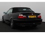 BMW 3-Serie Cabrio 323Ci Executive/ 6-Cil./ Windscherm/ Xenon/ Leder+Stoelverwarm./ Trekhaak/ Bluetooth/ Elek.+Memory Stoelen/ Clima/ Cruise/ 17''LMV/ Leder Multi-Stuur/ PDC/ Armsteun
